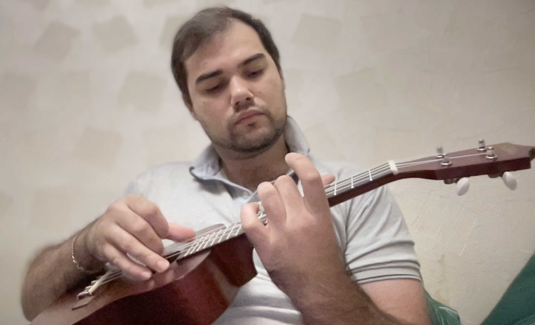 Граю The Last of Us theme на укулеле Aria ACU-A1